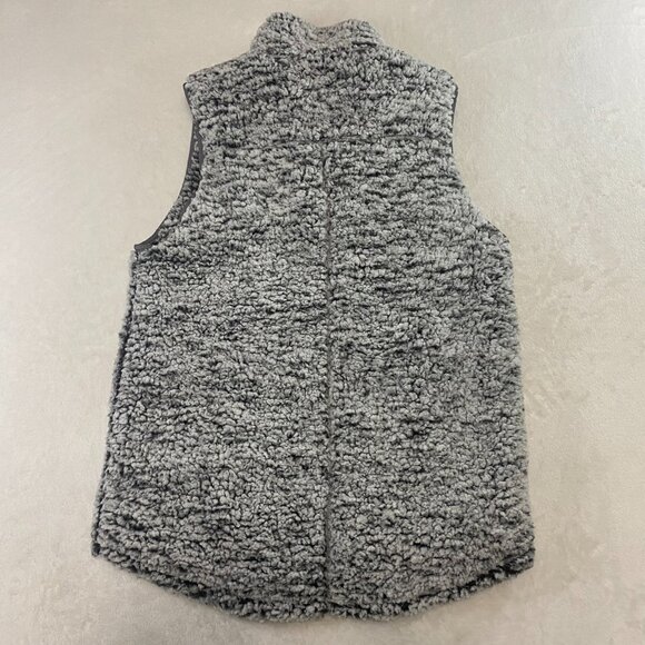 NWT Thread and Supply Gray Sherpa Fleece Soft Cozy Vest - Picture 7 of 9